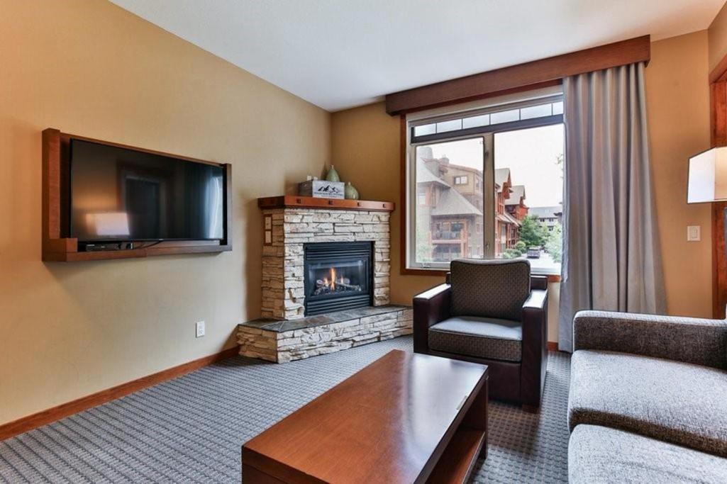 B&B Falcon Crest Lodge 1Br 1Pullout Canmore Buitenkant foto