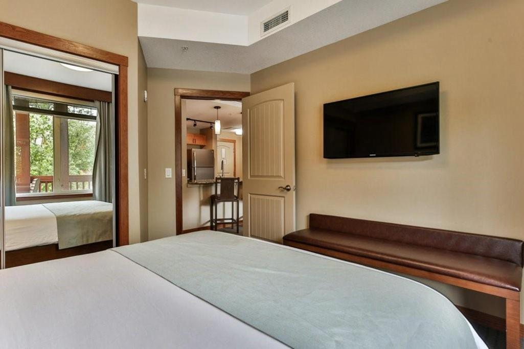 B&B Falcon Crest Lodge 1Br 1Pullout Canmore Buitenkant foto