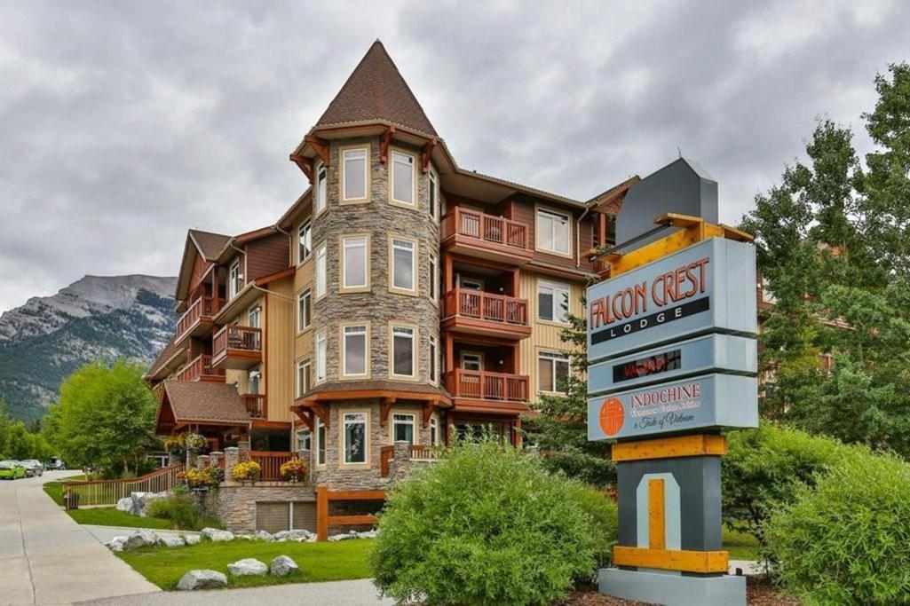 B&B Falcon Crest Lodge 1Br 1Pullout Canmore Buitenkant foto